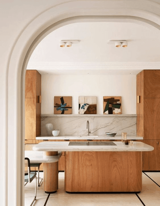 три картини на кухні