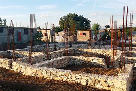 кладка каменю на фундамент ціна