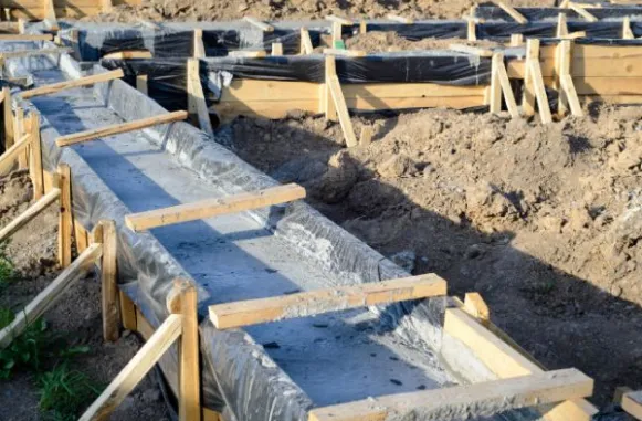 Встановлення арматури в бетонну балку