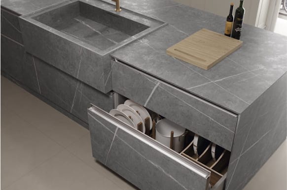 Гранітні стільниці для меблів: міцність і довговічність